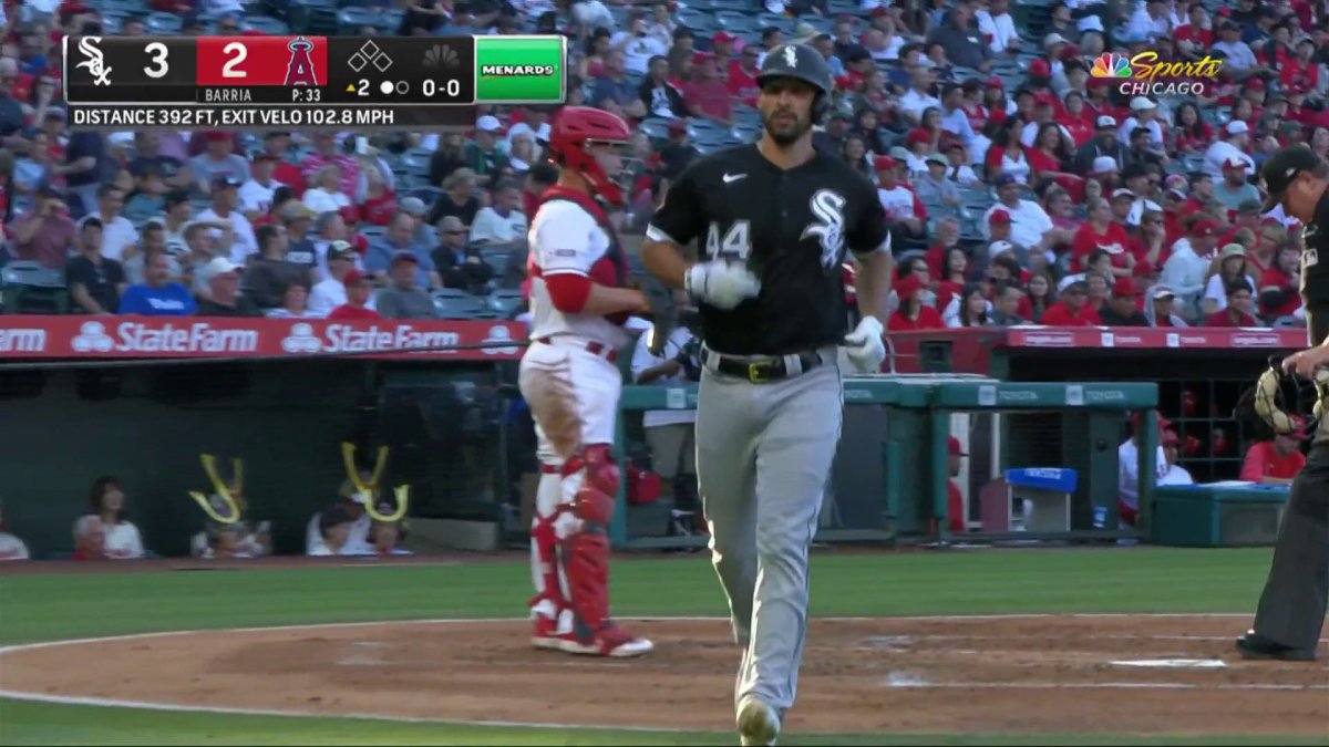 White Sox – Angels: Seby Zavala physics-defying home run