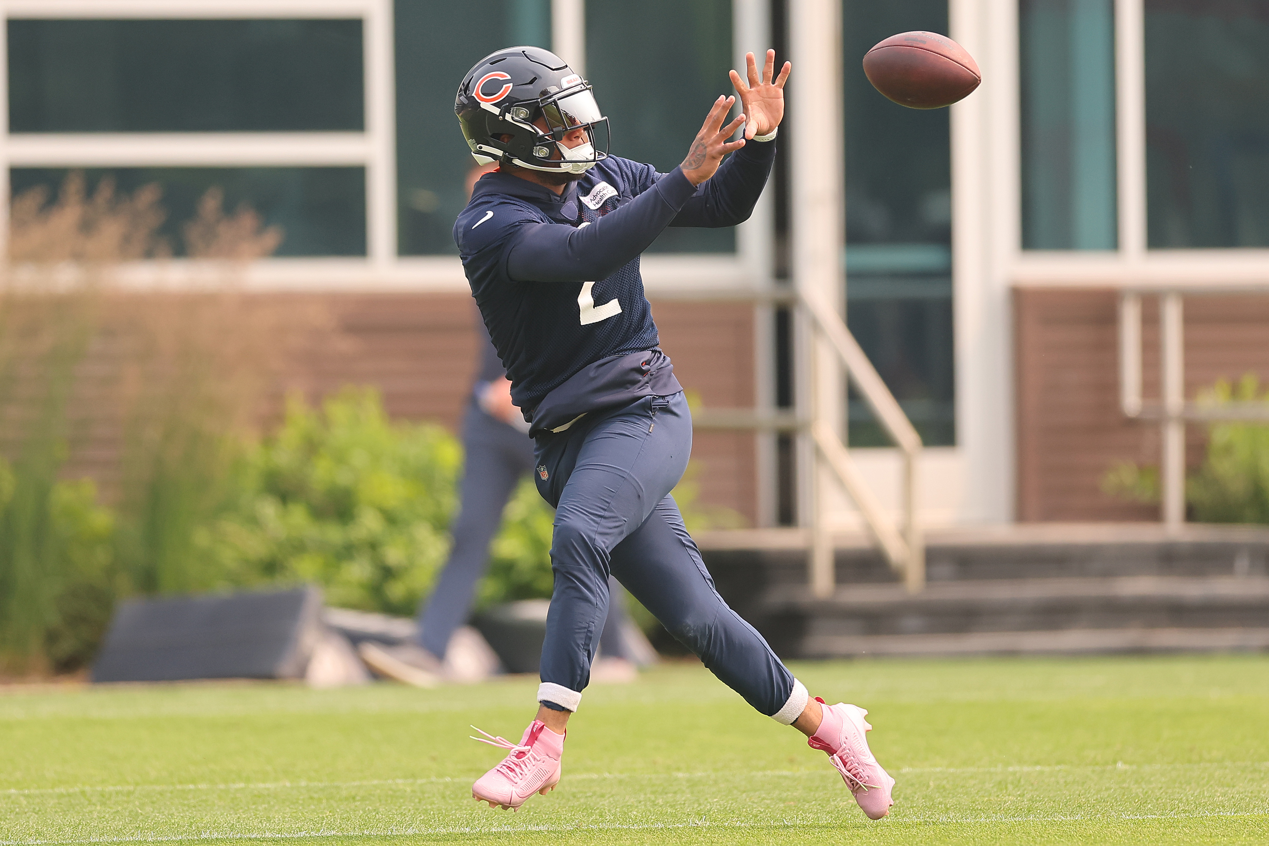 Darnell Mooney Chicago Bears Unsigned Makes a One-Handed Catch Photograph