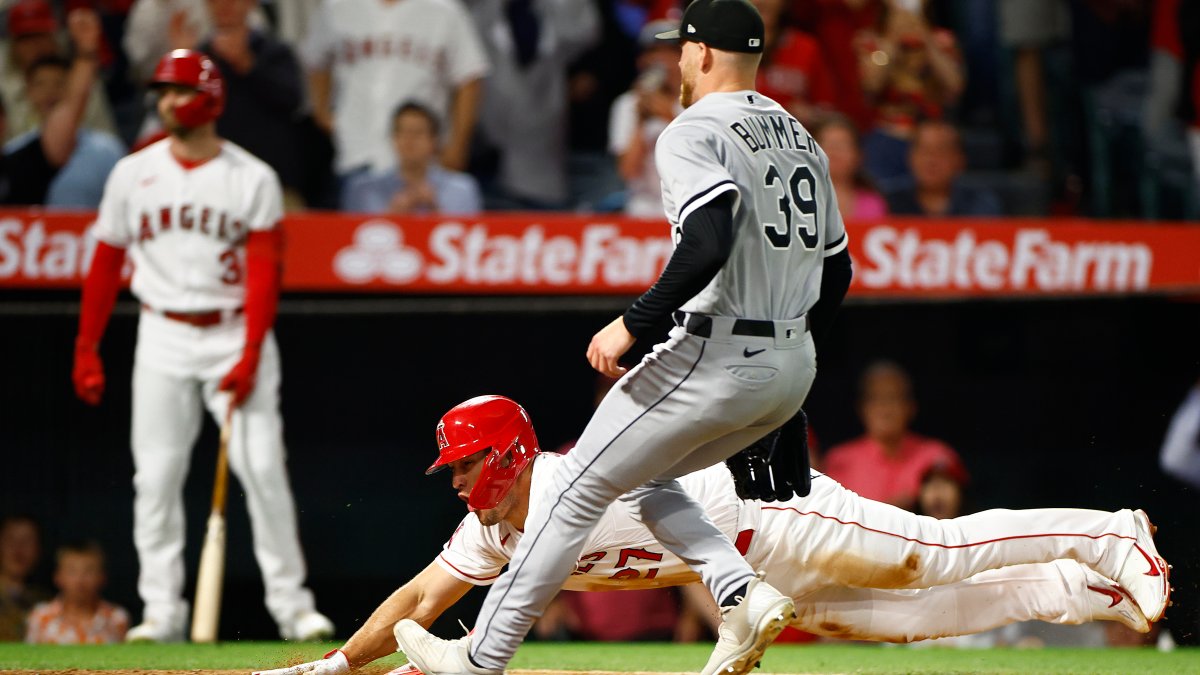 New Angels INF Mike Moustakas out to make impact vs. White Sox