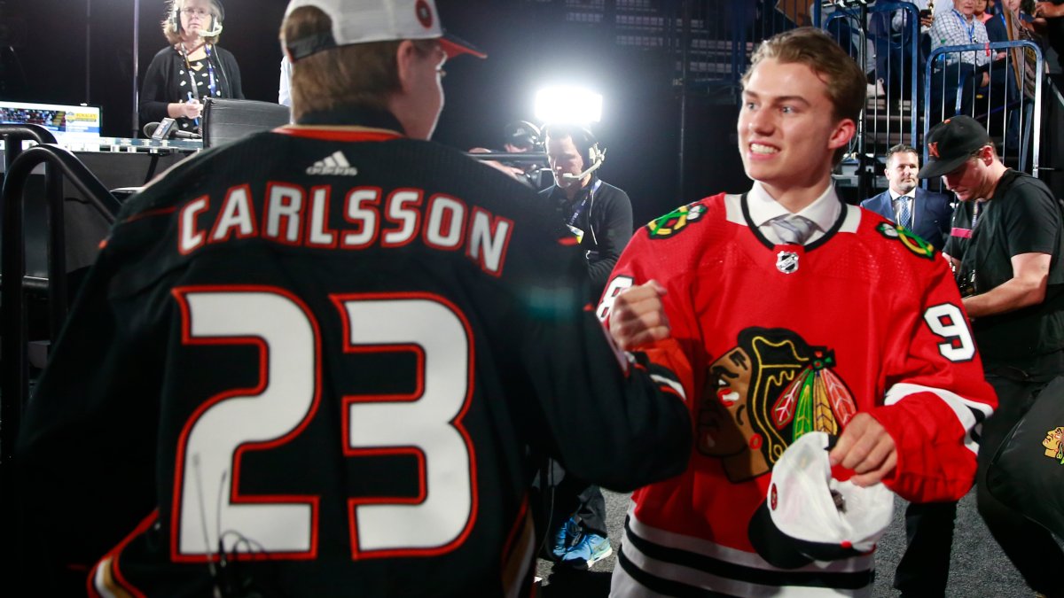 Blackhawks take Oliver Moore with second first-round pick in NHL Draft -  The Chicago Blackhawks News, Analysis and More