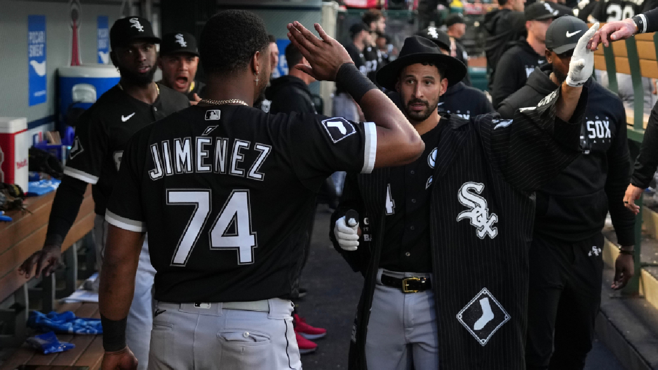 White Sox place a $43 million bet that Eloy Jimenez is ready to become the  face of the franchise