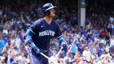 Cody Bellinger hits 2 homers, Justin Steele pitches 6 strong