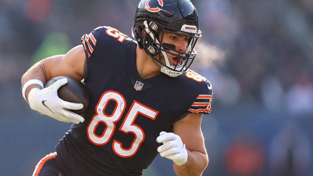 Chicago Bears: Tight end Cole Kmet agrees to 4-year extension