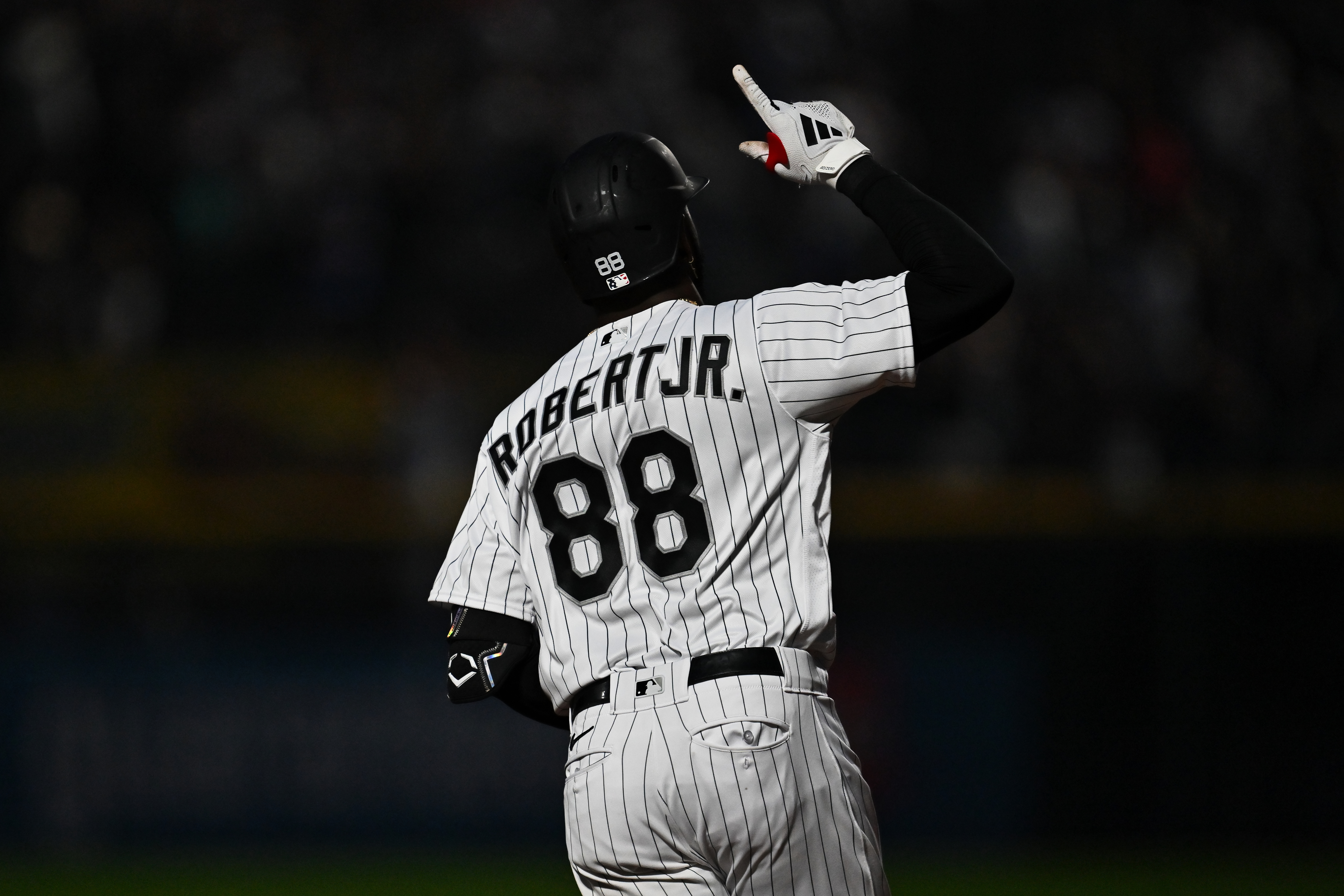 White Sox' Luis Robert Jr. continues to prove why he deserves to be an  All-Star – NBC Sports Chicago
