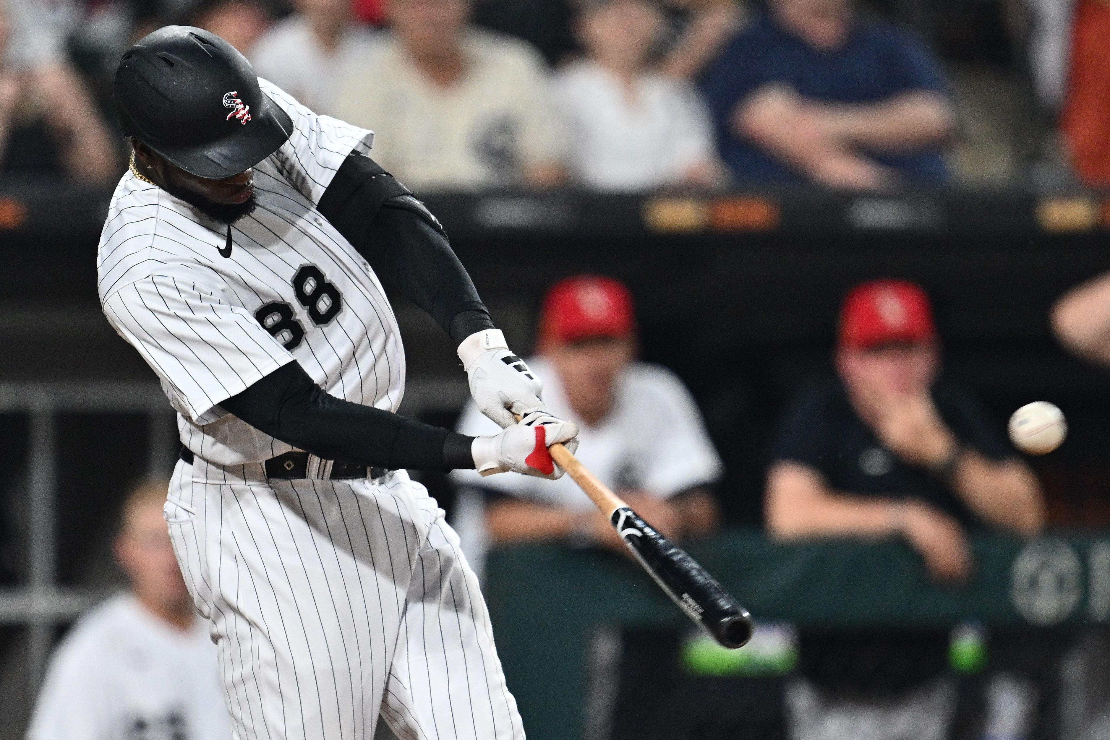 Sox On 35th on X: Luis Robert Jr. is having a month 🔥 .408/.491/.939  (20-for-49) 278 wRC+ 1.430 OPS 5 doubles 7 home runs 15 RBI 17 runs scored   / X