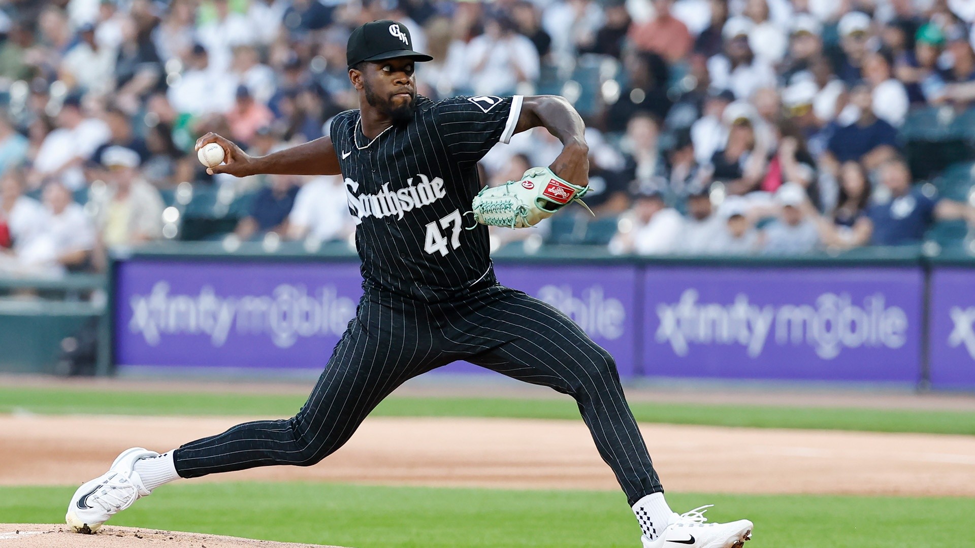 Touki Toussaint of the Chicago White Sox delivers a pitch against