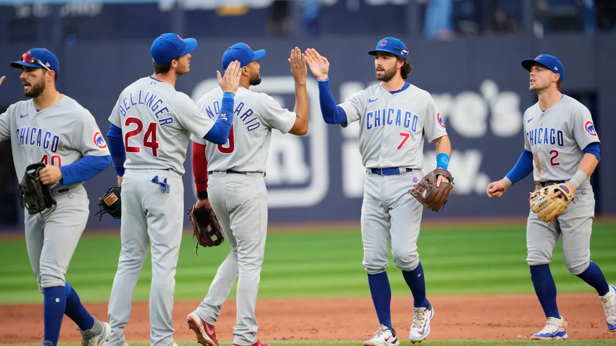 Braves teammates praise Dansby Swanson's glove work 