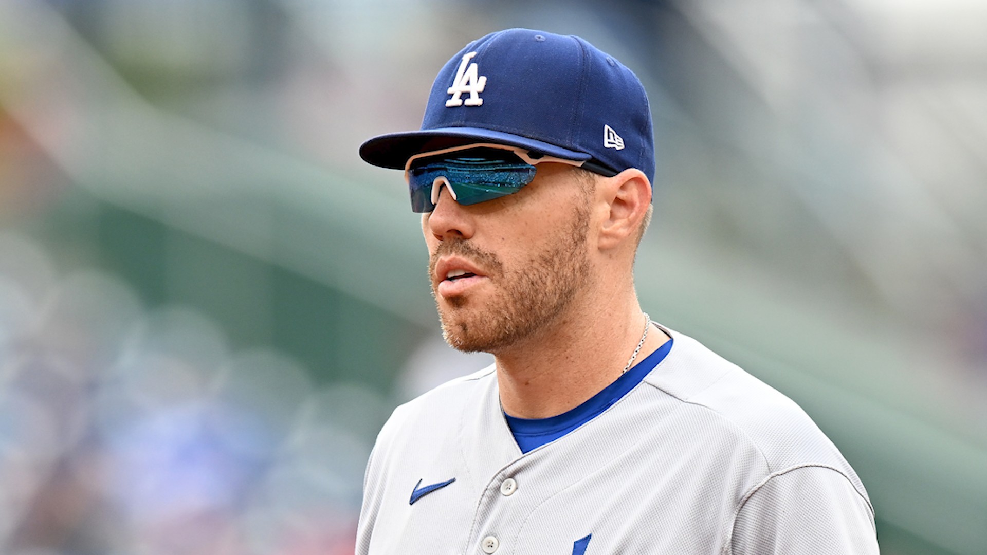 Freeman hits 1st HR for Dodgers in reunion win over Braves