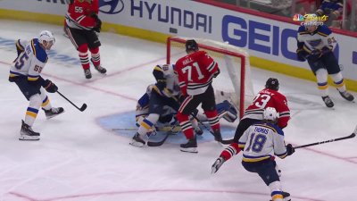 WATCH: Corey Perry scores his 1st goal with the Blackhawks #Shorts #Hockey  #Goal 