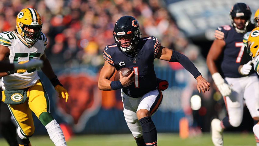 Darnell Mooney ready for Bears' 'monsters' to show what they can do vs.  Packers – NBC Sports Chicago