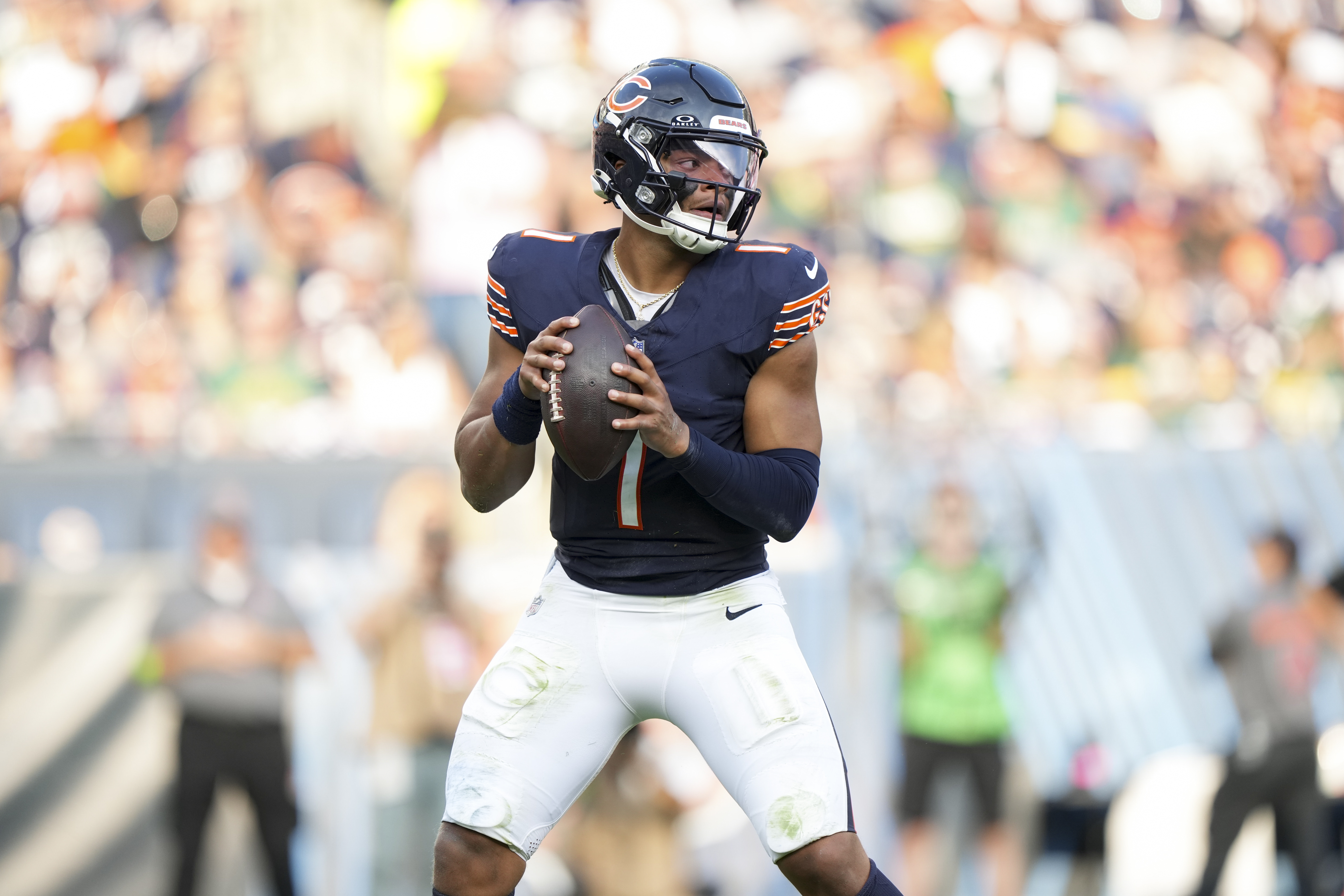 Justin Fields' best NFL game overshadowed by Bears' meltdown vs. Broncos 