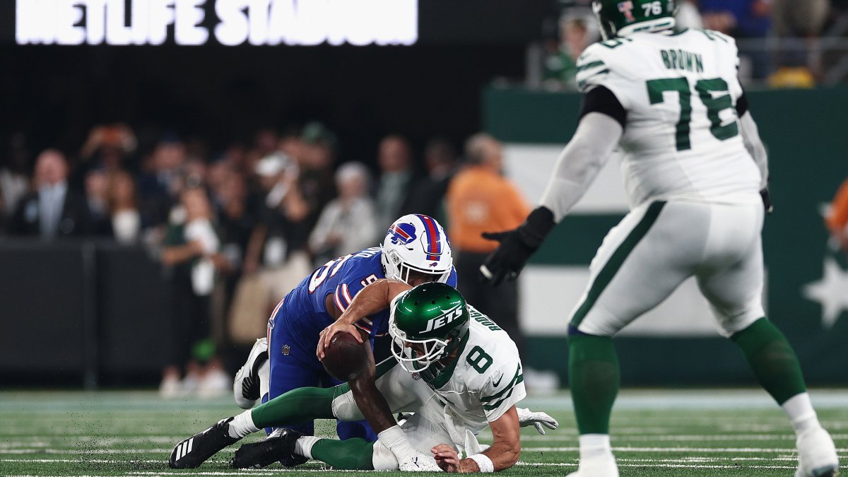 44 New York Jets Leon Johnson Photos & High Res Pictures - Getty