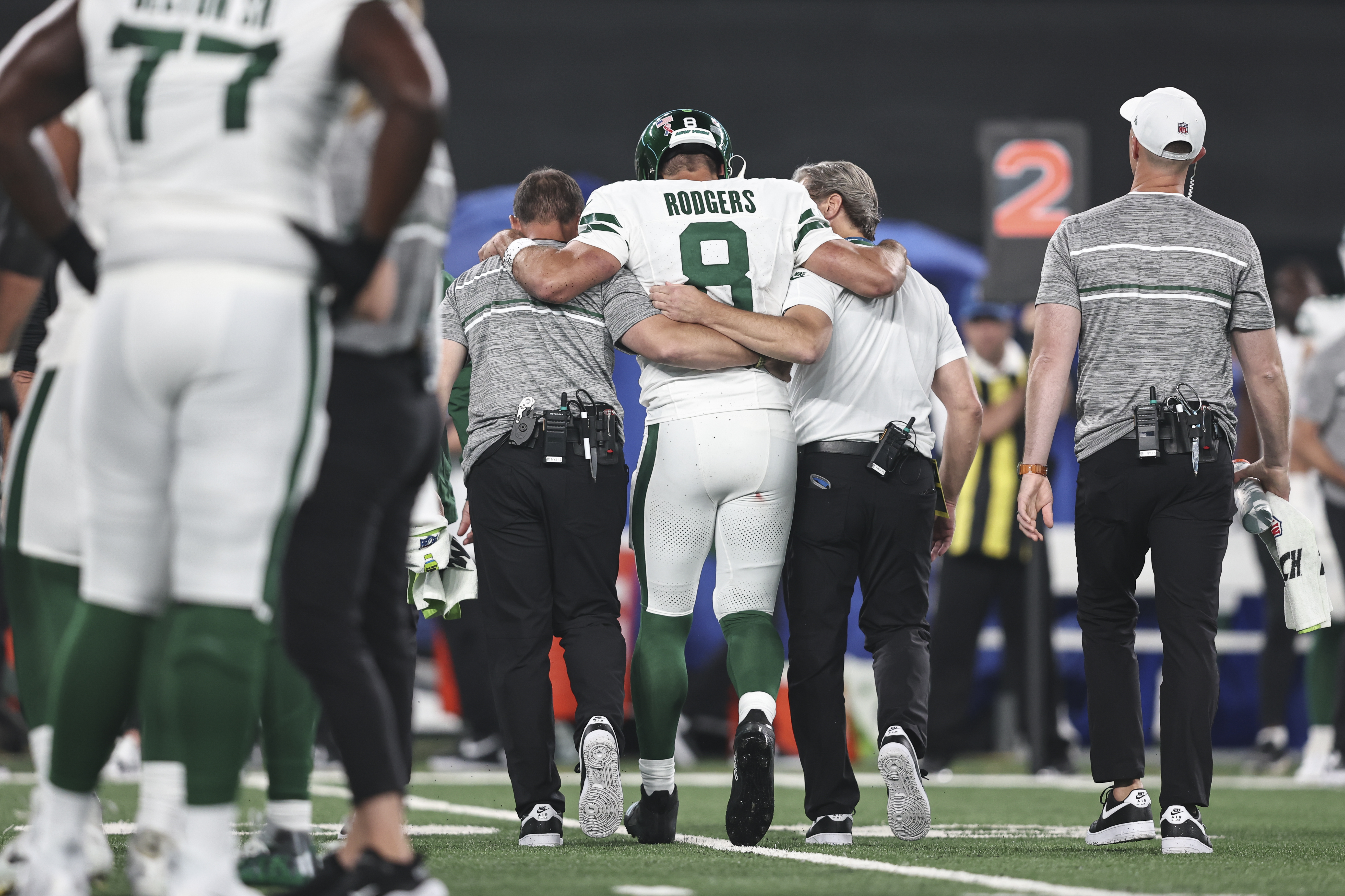 Aaron Rodgers injured: The 24 minutes that rocked the Jets franchise 