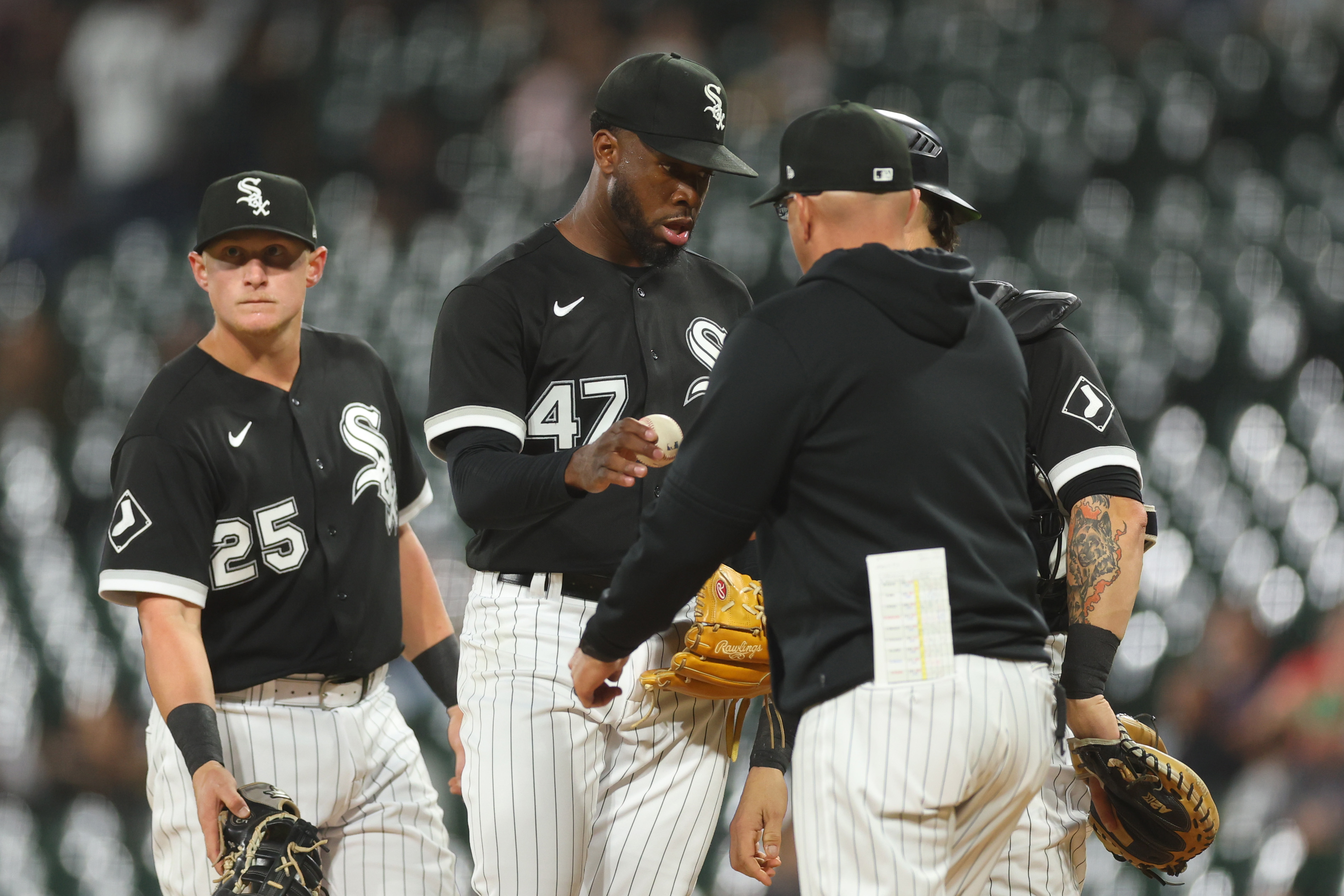 White Sox claim pitcher Touki Toussaint – NBC Sports Chicago