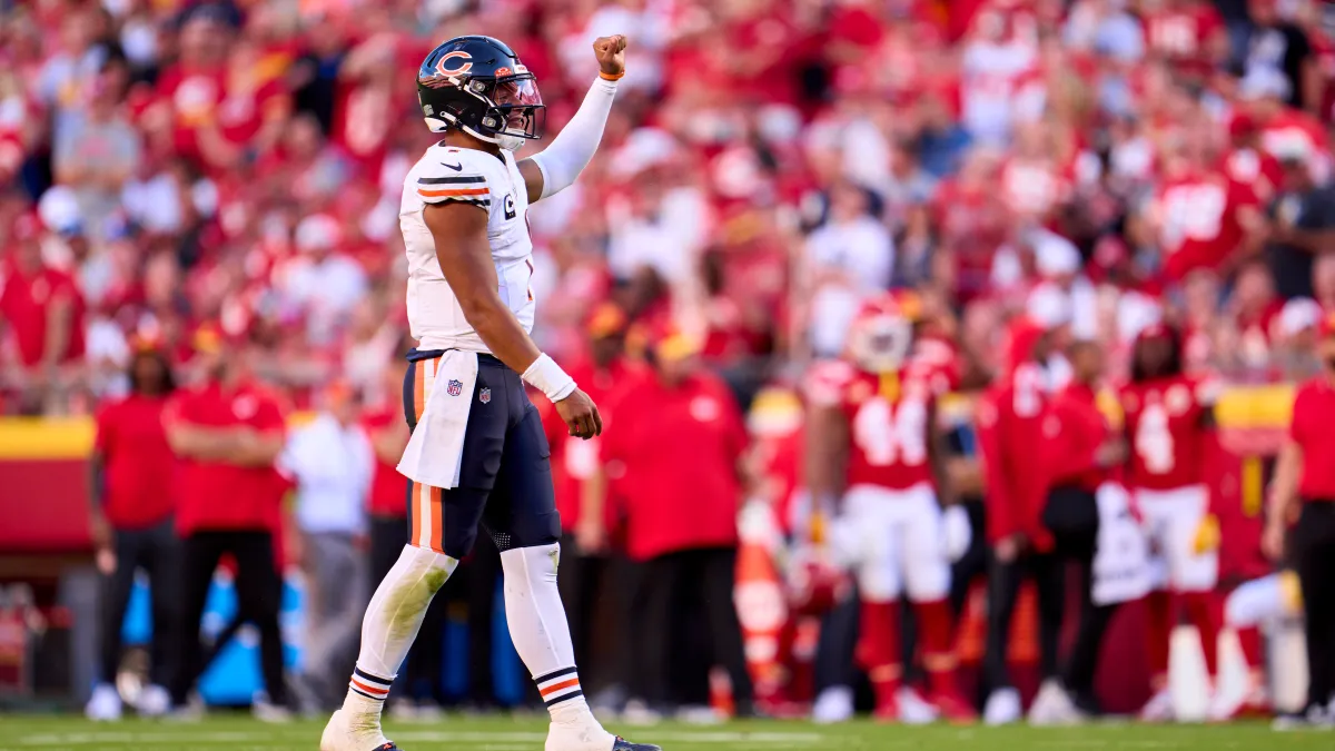 O.J. Simpson: Justin Fields' days as Chicago Bears starting QB are numbered  - On Tap Sports Net