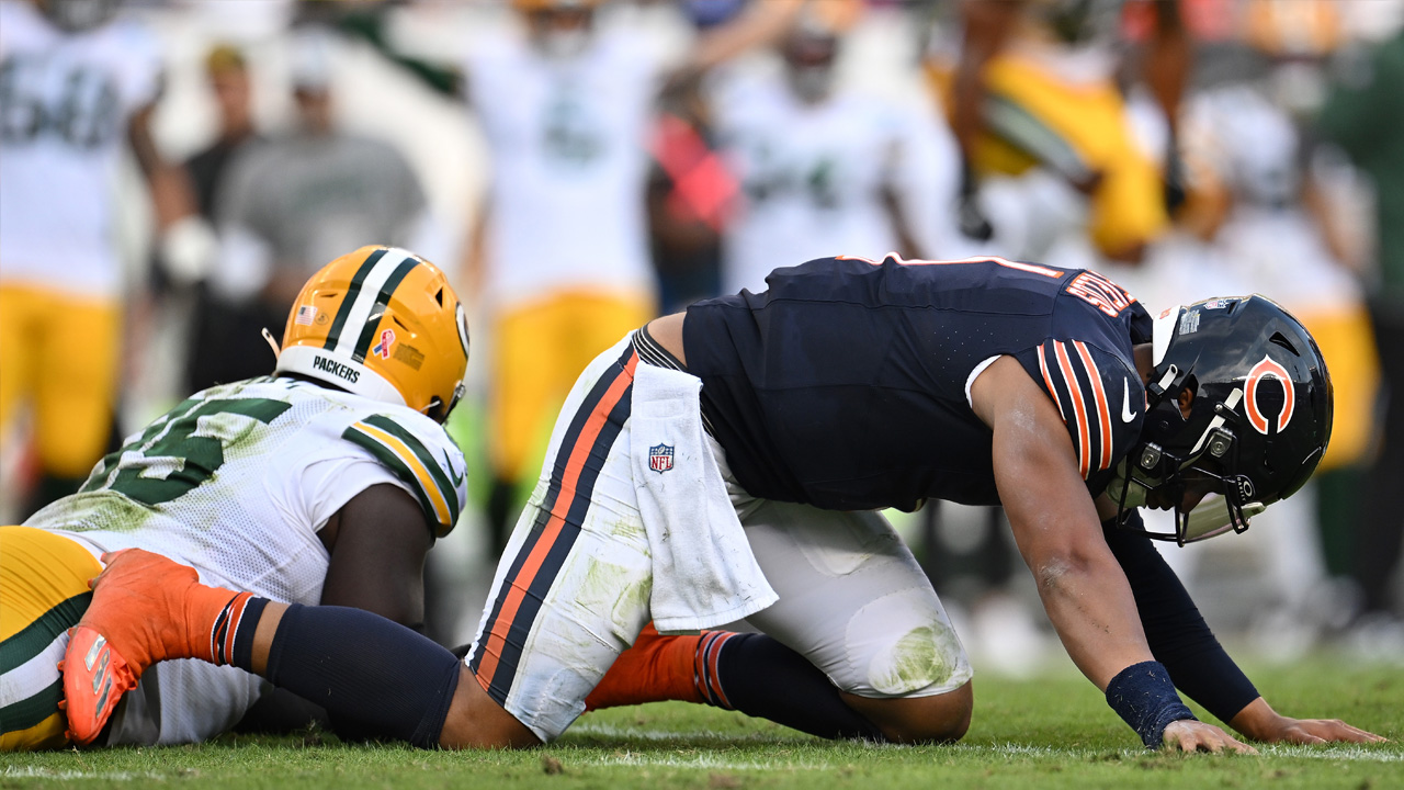 Still owned: Bears fall to Packers, new QB Love 38-20