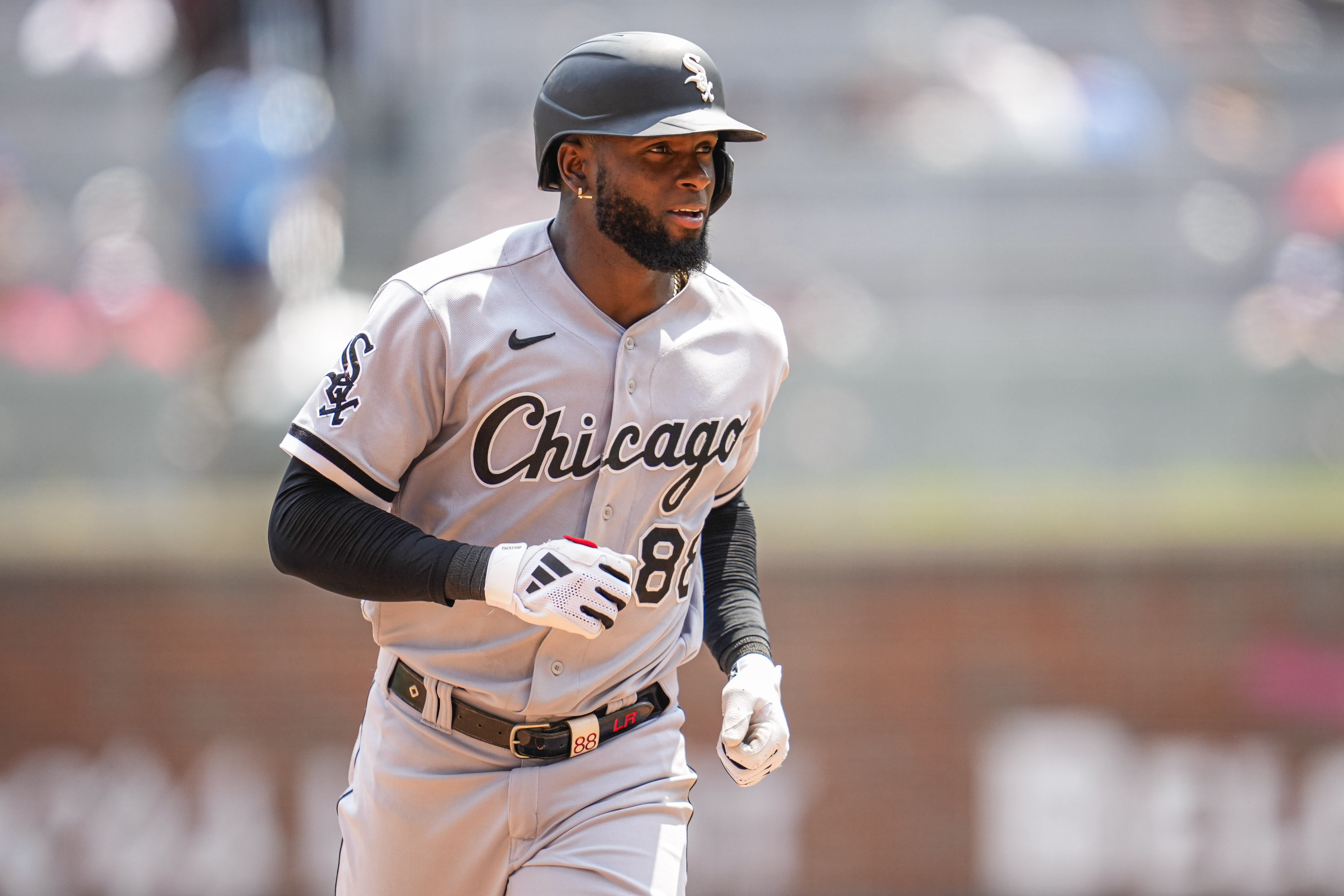 White Sox' Luis Robert Jr., one of baseball's best so far in 2023, gets day  off - Chicago Sun-Times