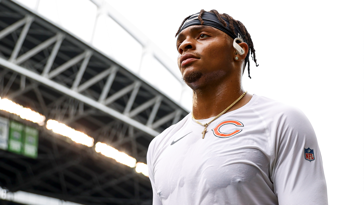 Bears' Justin Fields inks long-term partnership with Reebok – NBC Sports  Chicago