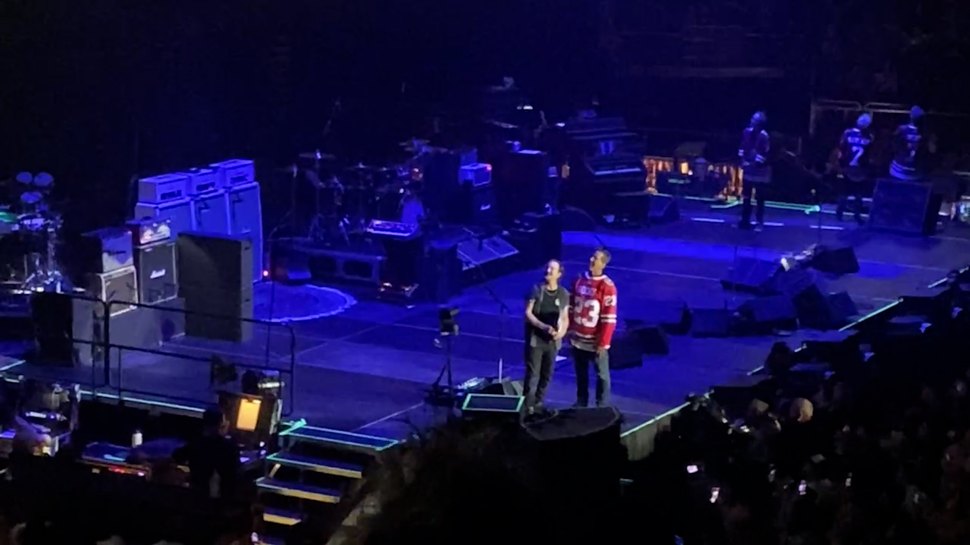 Pearl Jam breaks news of Chris Chelios' Blackhawks jersey retirement:  'Deeply honored to tell you