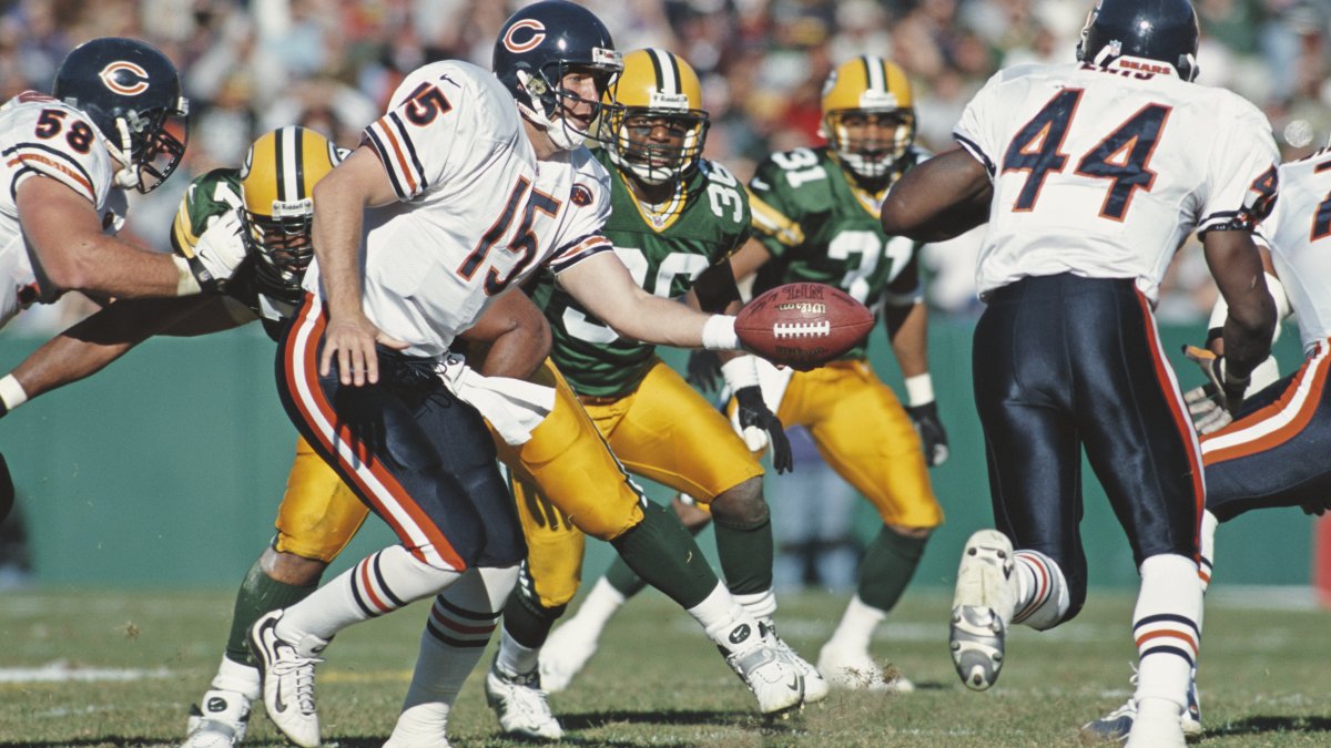 Chicago Bears Hall of fame running back Walter Payton during filming  News Photo - Getty Images