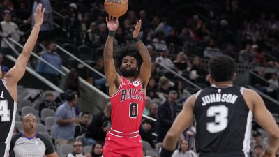 Coby White sets franchise 3-point record