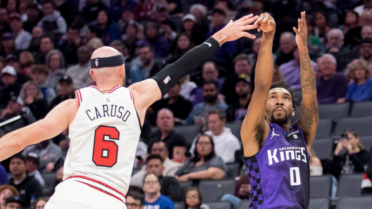 Coby White's career-high night bulls rally against Kings – NBC Sports Chicago