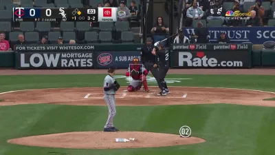 WATCH: Andrew Vaughn hits an RBI double to give White Sox 1-0 lead