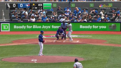 WATCH: Korey Lee hits an RBI single in the 2nd inning to give White Sox the lead