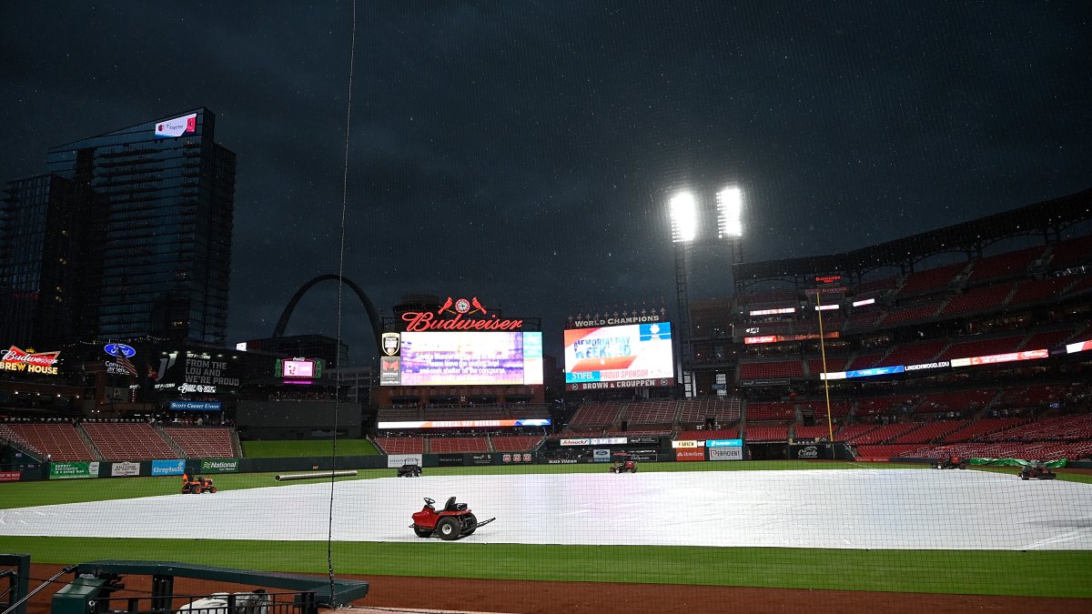 Cubs and Cardinals Sunday Game Delayed by Rain – NBC Sports Chicago