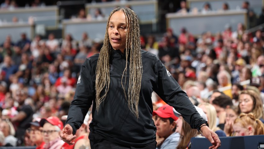 INDIANAPOLIS, IN – JUNE 1: Head Coach Teresa Weatherspoon of the Chicago Sky looks on during the game against the Indiana Fever on June 1, 2024 at Gainbridge Fieldhouse in Indianapolis, Indiana. NOTE TO USER: User expressly acknowledges and agrees that, by downloading and or using this Photograph, user is consenting to the terms and conditions of the Getty Images License Agreement. Mandatory Copyright Notice: Copyright 2024 NBAE (Photo by Jeff Haynes/NBAE via Getty Images)