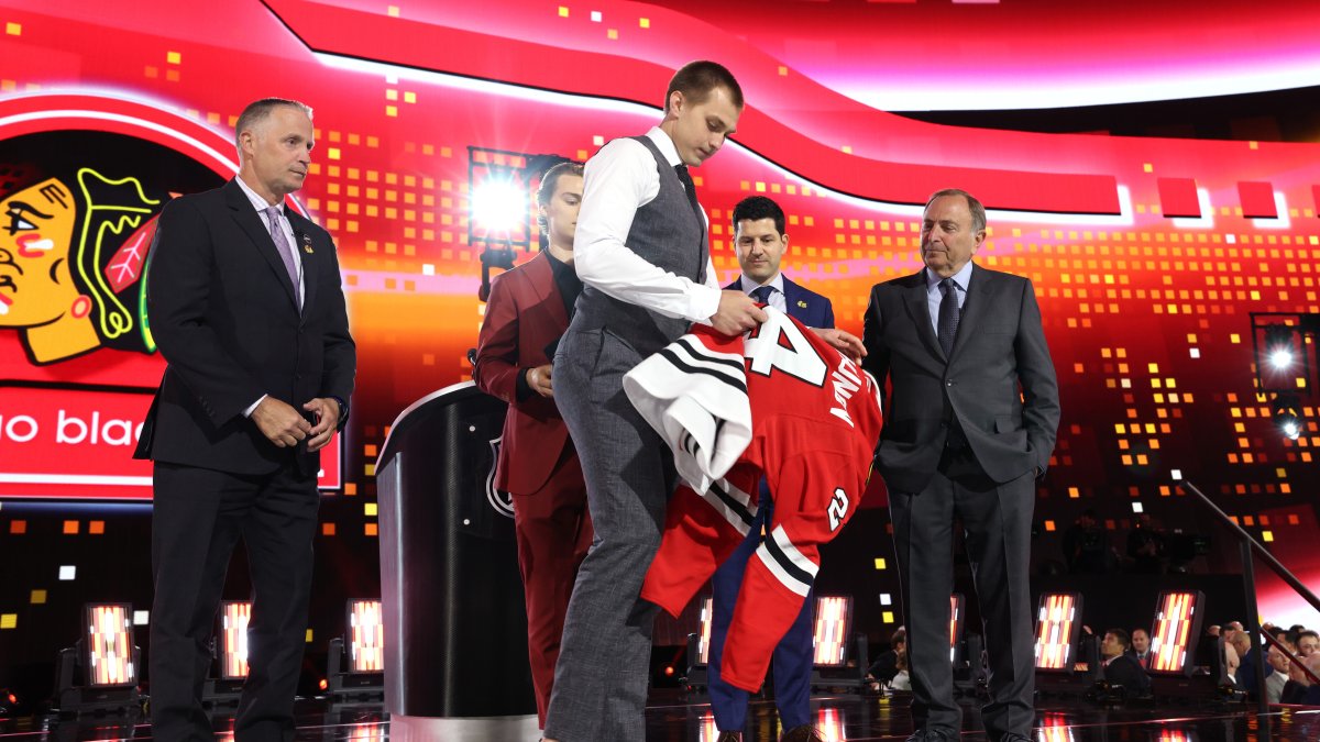 Blackhawks select Artyom Levshunov with No. 2 overall pick in 2024 NHL Draft