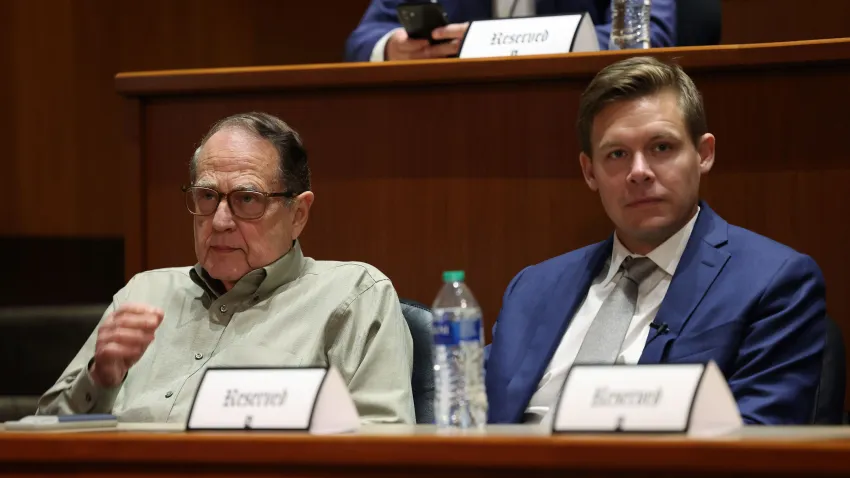 Chicago White Sox chairman Jerry Reinsdorf and GM Chris Getz sit before speaking at a news conference to announce Getz’s promotion at Guaranteed Rate Field on Aug. 31, 2023. (John J. Kim/Chicago Tribune/Tribune News Service via Getty Images)