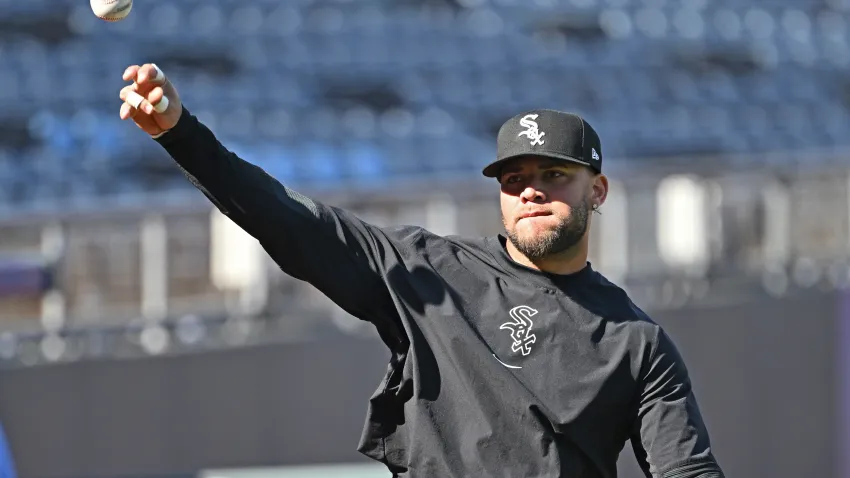 Apr 6, 2024; Kansas City, Missouri, USA;  Chicago White Sox third baseman Yoan Moncada (10) warms up prior to a game against the Kansas City Royals at Kauffman Stadium. Mandatory Credit: Peter Aiken-USA TODAY Sports