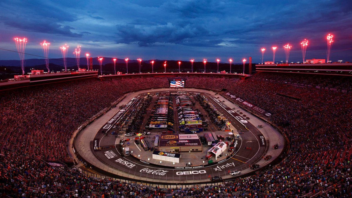 NASCAR at Bristol Schedule, watch info, picks for Night Race NBC