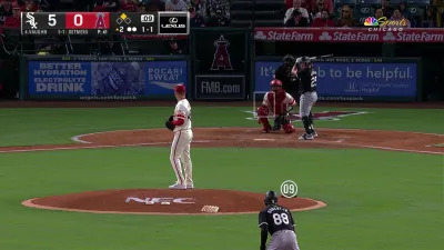 WATCH: Andrew Vaughn hits RBI triple to give White Sox 6-0 lead over the Angels