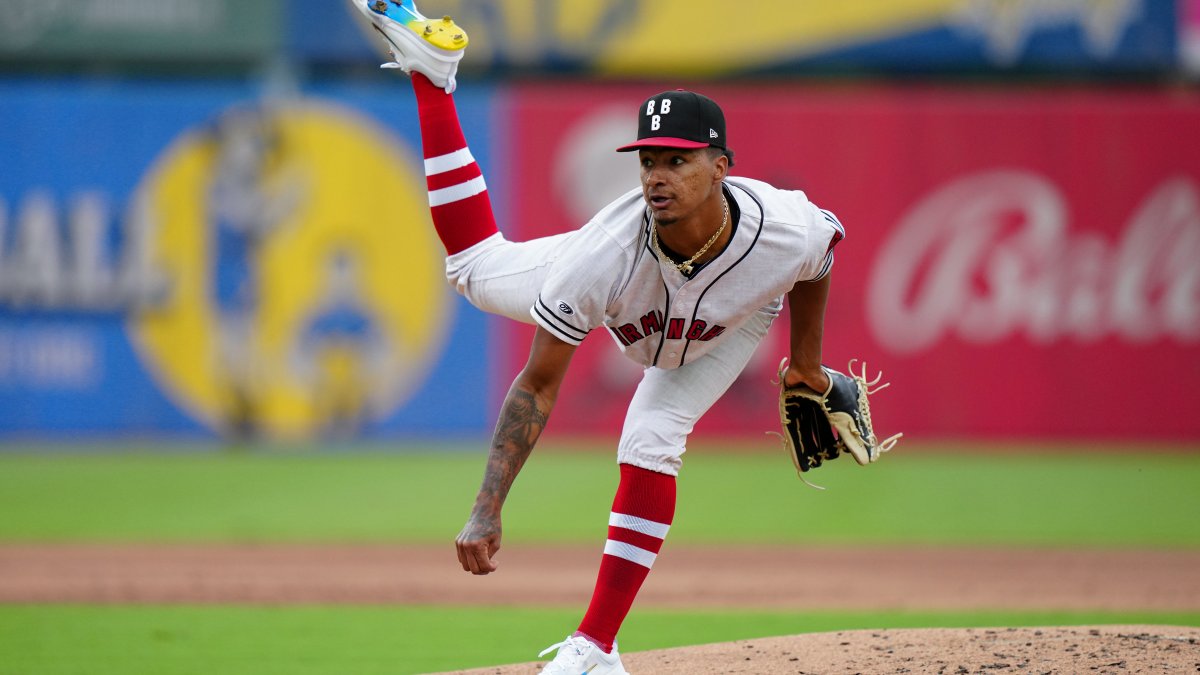 Top White Sox pitching prospect Jairo Iriarte called up