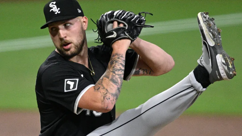 Sep 20, 2024; San Diego, California, USA; Chicago White Sox starting pitcher Garrett Crochet (45) pitches against the San Diego Padres during the second inning at Petco Park. Mandatory Credit: Orlando Ramirez-Imagn Images