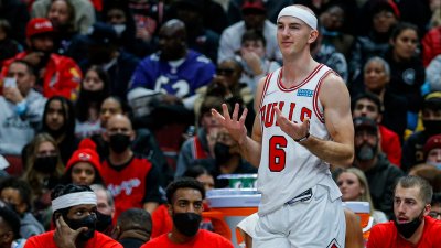 Bulls' Alex Caruso put on defensive clinic in play-in victory over Raptors  – NBC Sports Chicago