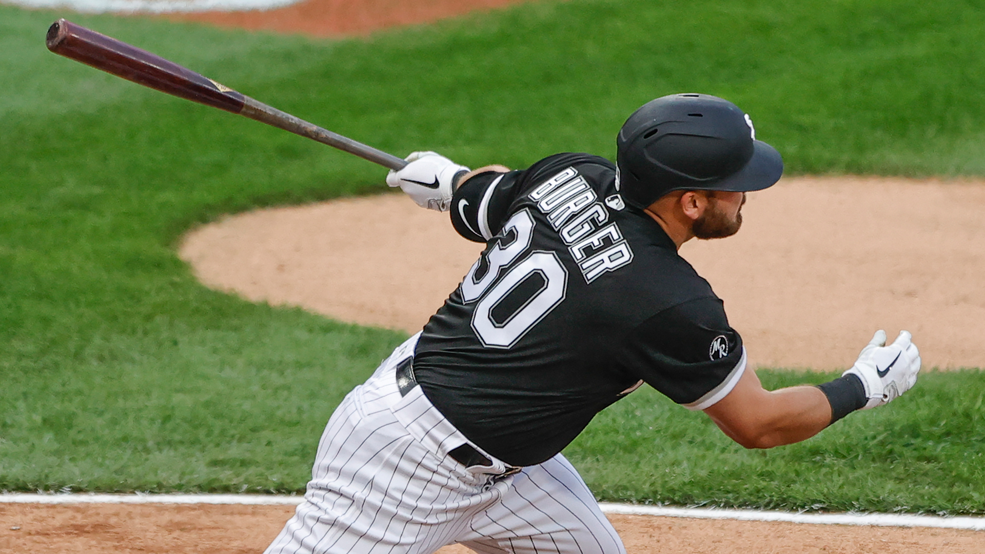 Yankees rally late, then blow slugfest to White Sox in Field of Dreams Game