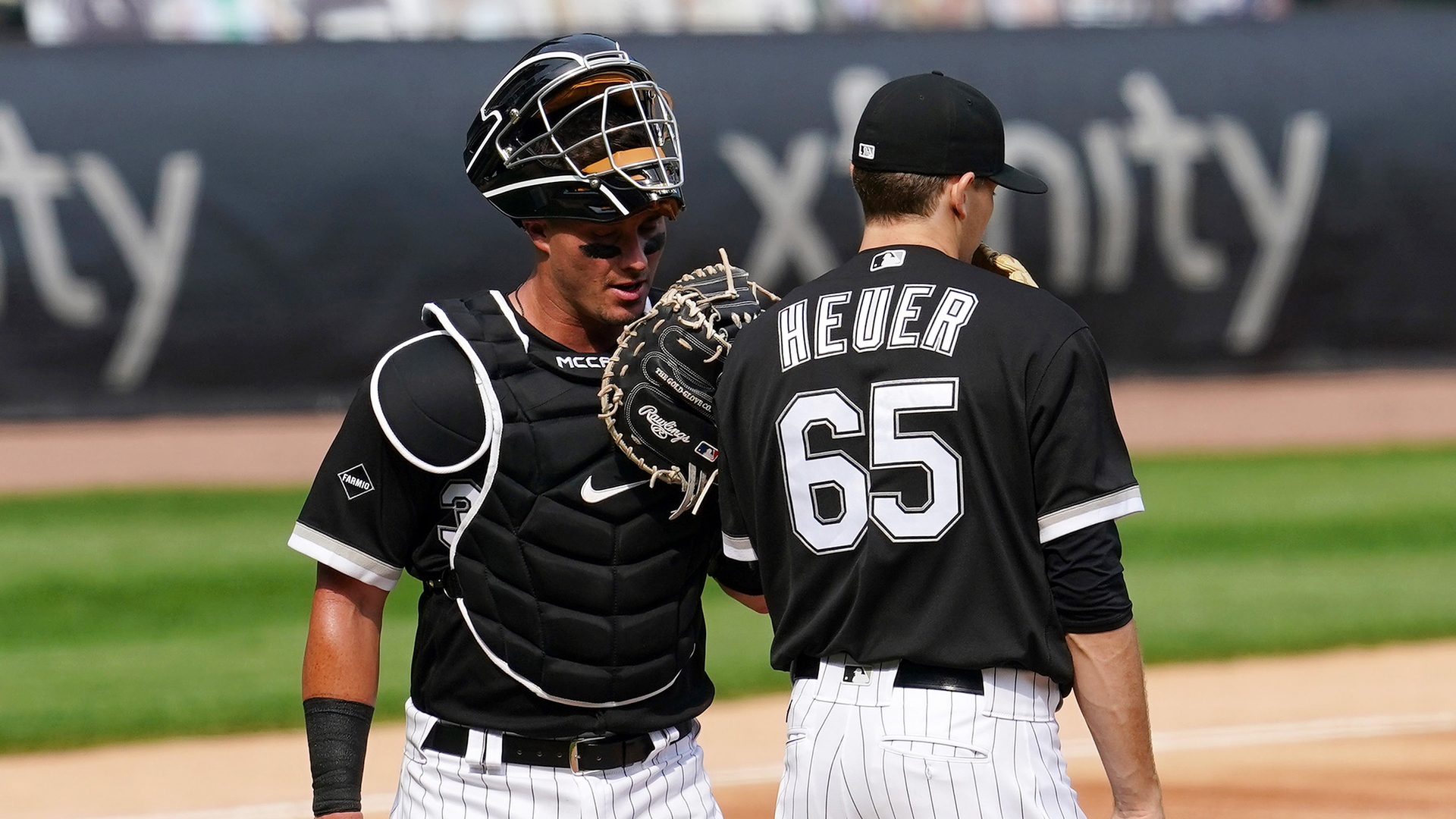 White Sox' Luis Robert still getting hang of sliding - Chicago Sun