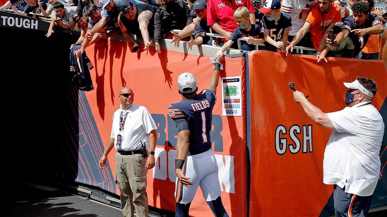 Bears' Justin Fields will start in preseason vs. Titans for